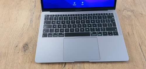 MACBOOK AIR 2019 TOUCH ID 13` RETINA Intel® Core i5 8210Y (1.6 GHz, 3.6 GHz) | 8GB Ram | 128 GB SSD