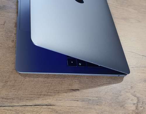 MACBOOK AIR 2019 TOUCH ID 13` RETINA Intel® Core i5 8210Y (1.6 GHz, 3.6 GHz) | 8GB Ram | 128 GB SSD