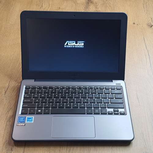 LATEST ASUS W202N Intel® Celeron® N3350 Dual-Core | 4 GB RAM | 64 GB SSD