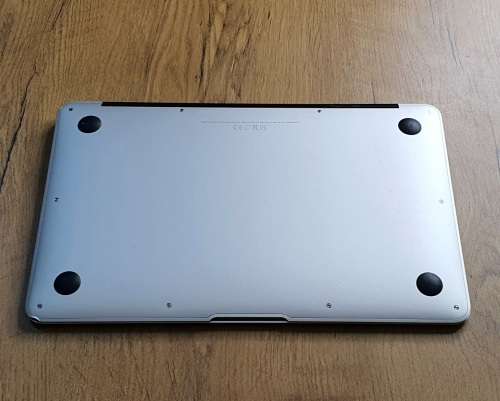 ****VERY SLIM***APPLE MACBOOK AIR 2015 Intel® Core i5 | 4 GB Ram | 1.5 GB Gfx | 128 GB SSD