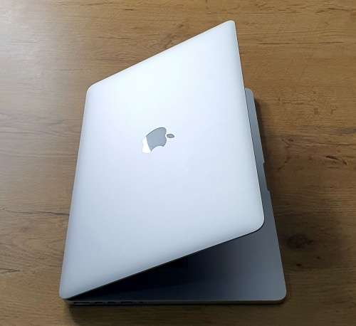 ***MONSTER*** MACBOOK PRO 15 RETINA Intel® Core i7 Quad-Core | 8GB Ram| NVIDIA GEFORCE | 512GB SSD