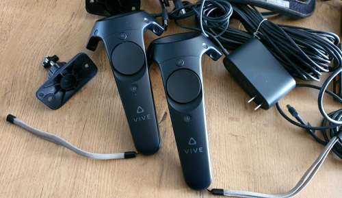 HTC VIVE VR HEADSET FULL SET