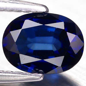 1.34 CT. SHINING OVAL KASHMIR BLUE SAPPHIRE