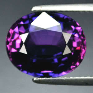 2.95Ct.AWESOME PURPLE BLUE SAPPHIRE OVAL GEMSTONE