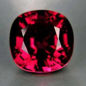 8.45ct.AWESOME HUGE PIGEON BLOOD RED RUBY GEMSTONE