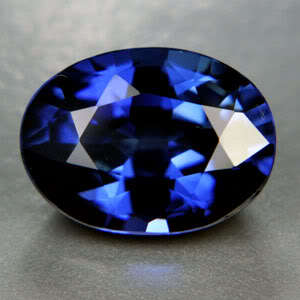 3.85ct.AWESOME CORNFLOWER BLUE SAPPHIRE OVAL GEM