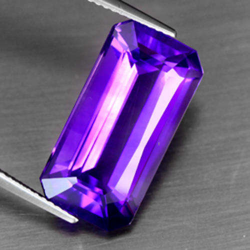 11.90 CT. EXCEPTIONAL PURPLE EMERALD CUT AMETHYST