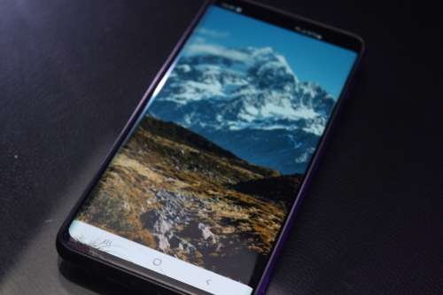 Samsung Galaxy S10+ 163.5mm (6.4`) Quad HD+ Dynamic AMOLED 128GB Memory 8GB Ram (Cracked screen)