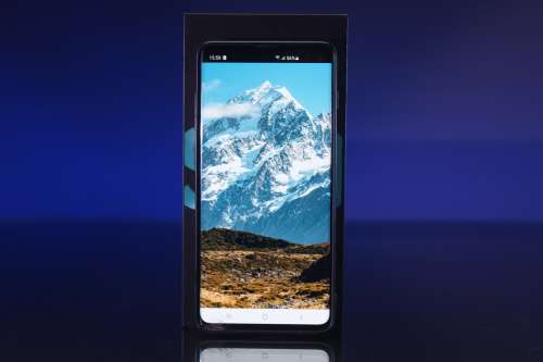 Samsung Galaxy S10+ 163.5mm (6.4`) Quad HD+ Dynamic AMOLED 128GB Memory 8GB Ram (Cracked screen)