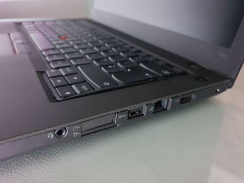 Lenovo Thinkpad T460 i5-6300U 8GB RAM 240GB SSD 14`. Mainboard failed.