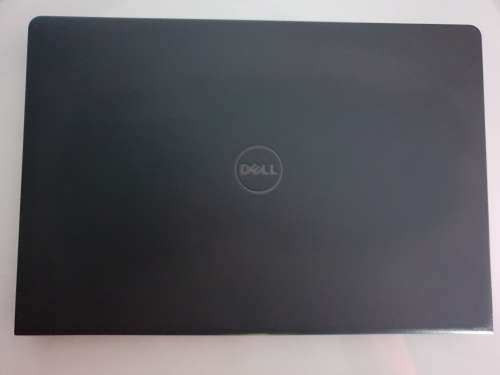 Dell Inspiron 15 3567 15.6` i5-7200U 7th Gen 4GB Ram 1TB HDD UHD Graphics 620. Broken Ram Slot