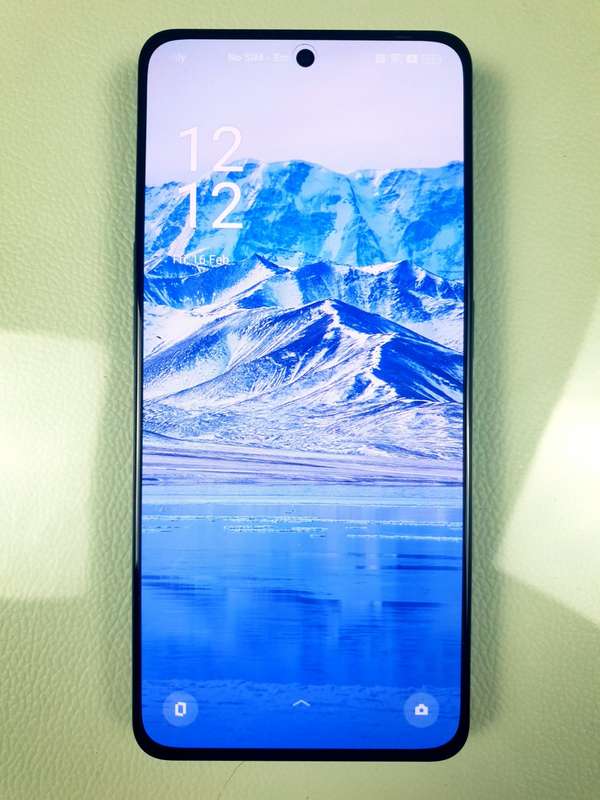 OPPO Reno8 Pro 5G (CPH2357) 6.7` Dimensity 8100-Max Octa-core 256GB Storage 8GB Ram