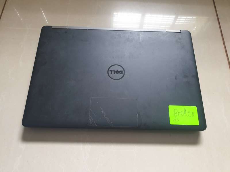 Broken. Use for parts. Dell Precision 3510