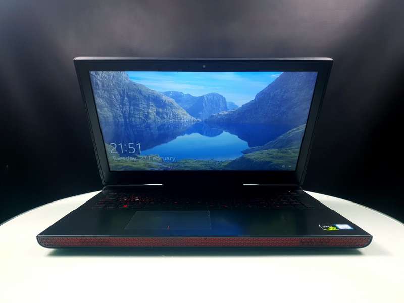 Dell Inspiron 15 7000 Gaming 15.6` i7-7700HQ 16GB Ram 256GB SSD 1TB HDD NVIDIA GeFroce GTX 1050 Ti