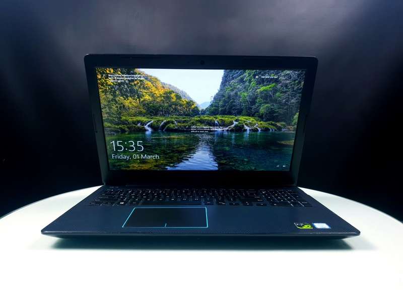 Dell G3 3579 15.6` i7-8750H 8th Gen 16GB Ram 512GB SSD Nvidia GeForce 1050 Ti