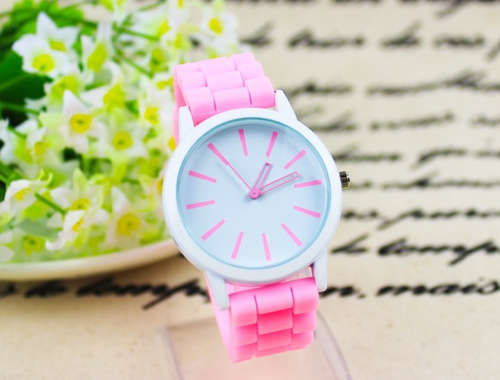 Trendy Silicone Wristwatch - Pink