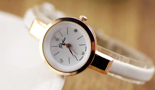 Thin white Wristwatch With Rose Gold Dial