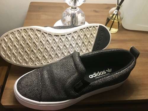 ADIDAS ladies SLIP-ONS