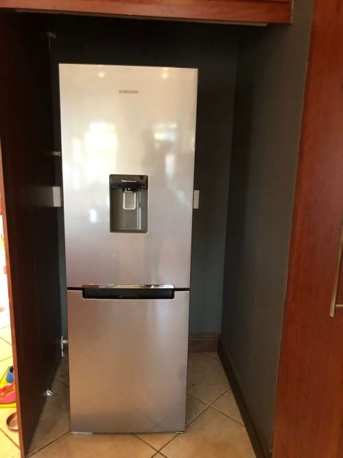 Samsung Fridge 309 litre