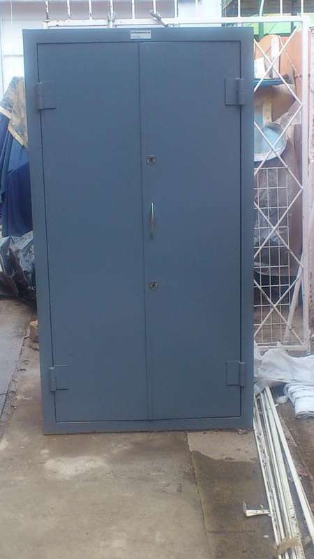 2 door steel cabinet safe