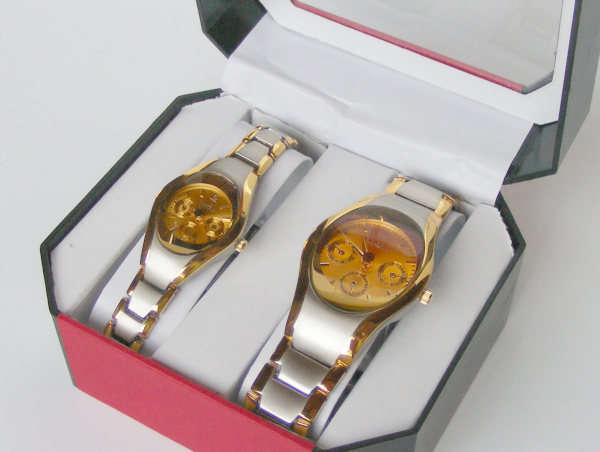 men and womans watch set !!! - Great for valentines day Gift