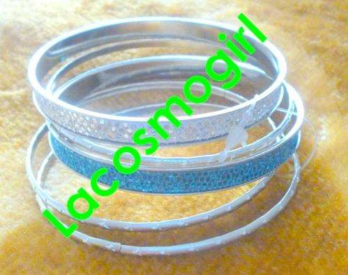 set of 5 bangles - Perfect for an arm party - This seasons latest trend