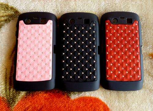 BLACKBERRY 9850/9860 PRETTY COVER WITH RHINESTONES