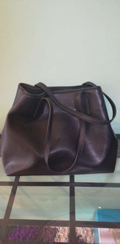Guess Vikky Tote