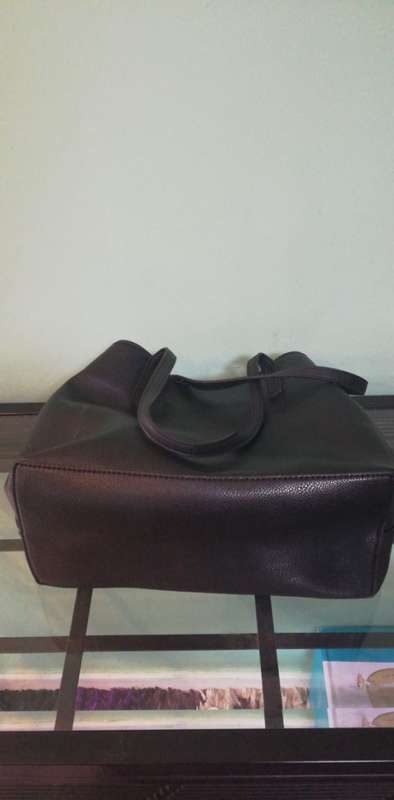 Guess Vikky Tote