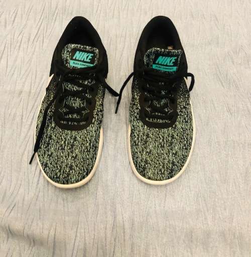 NIke Flex Contact for Woman - Size 6.5
