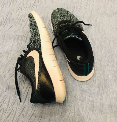 NIke Flex Contact for Woman - Size 6.5
