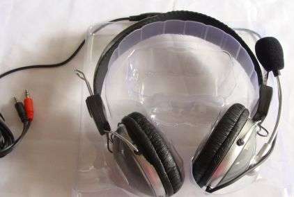 FREE SHIPPING!!! JOHNNY STAR COMPUTER HEADPHONE!!!