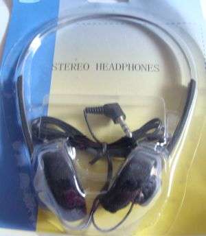 CRAZZZZZZZY R1 AUCTION***STEREO HEADPHONES***