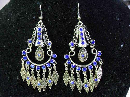 ANTIQUE STYLE DIAMANTE EARRINGS