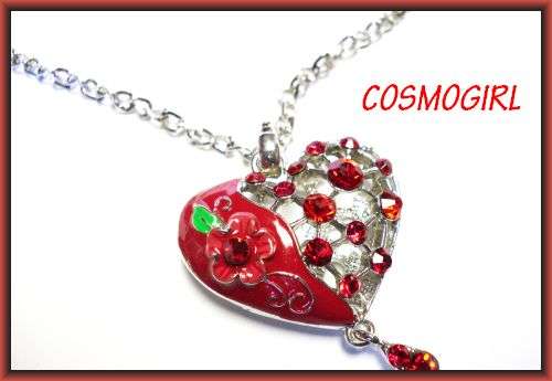 CRAZZZY R1 AUCTION - Show off your exceptional love with a heart pendant on a silver chain