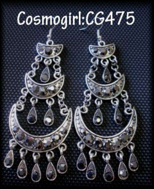 CRAZZZY R1 AUCTION - CHUNKY RHINESTONE CHANDELIER EARRINGS - 11cm