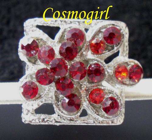 CRAZZZY R1 AUCTION - STUNNING RHINESTONE RING - ADJUSTABLE SIZE