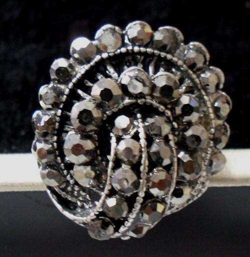CRAZZZY R1 AUCTION - TIBETAN SILVER RHINESTONE RING - ADJUSTABLE SIZE
