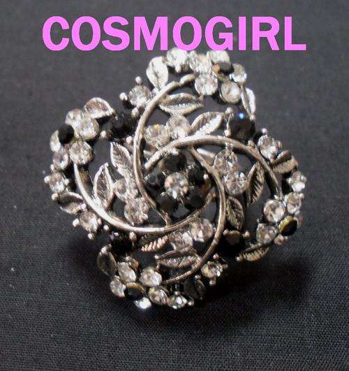 STUNNING LARGE RHINESTONE & DIAMANTE RING - ADJUSTABLE SIZE