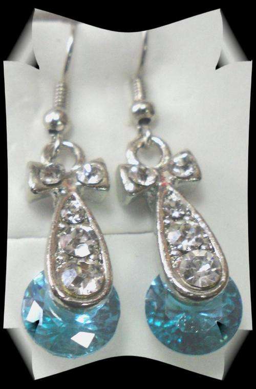 BUY 1 GET 1 FREE PROMO - CRAZZZY R1 AUCTION - DIAMANTE EARRINGS