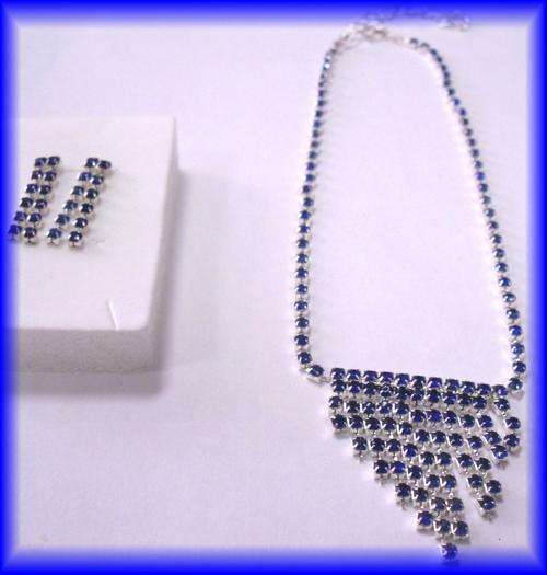 4 SETS PROMO - CRAZZZY R1 AUCTION - RHINESTONE NECKLACE & EARRINGS SET