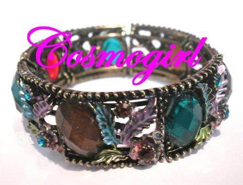 CRAZZZY R1 AUCTION - PRETTY RHINESTONE BRACELET