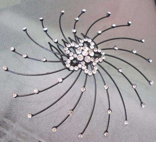 BRIDAL & PROM RANGE - DIAMANTE HAIR ACCESSORY - 11.5cm X 11.5cm
