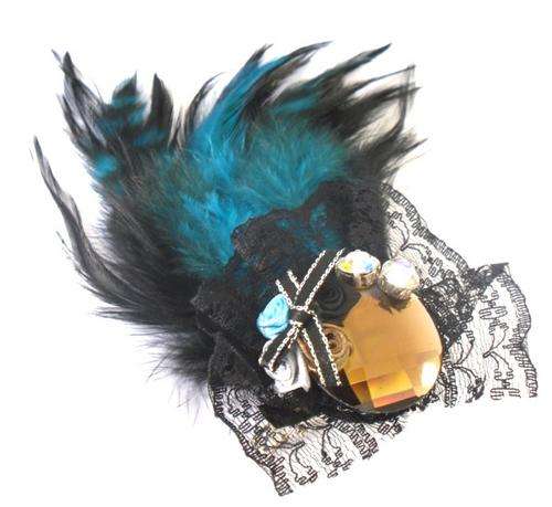BRIDAL & PROM RANGE -FEATHER CLIPON ACCESSORY WITH LARGE RHINESTONES -12cm