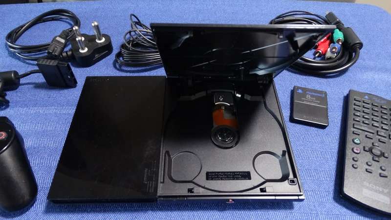Sony PlayStation 2 Slim Premium Bundle