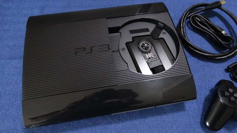 Sony PlayStation 3 Super Slim 320GB