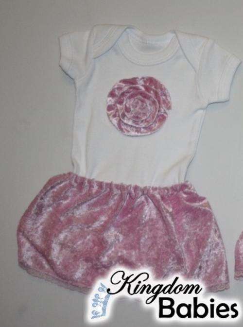 Kingdom Babies Baby Girl Outfit 0 - 3 months - Pink / White