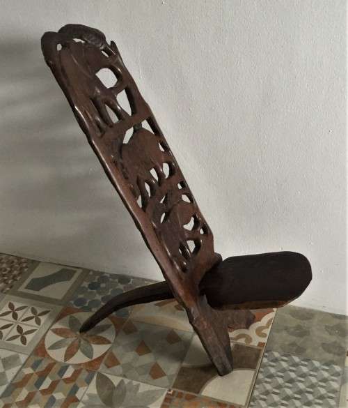 HAND-CARVED SOLID WOOD AFRICAN FOLDING CHAIR!! *EXQUISITE DETAIL*