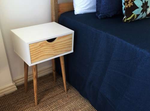 MID CENTURY MODERN, ONE DRAWER WOODEN SIDE TABLE!! *RETAILS FOR R1699*