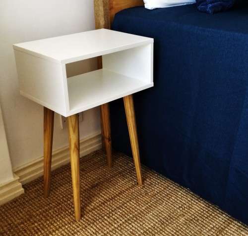 MID-CENTURY MODERN WHITE AND WOODEN SIDE TABLE!!